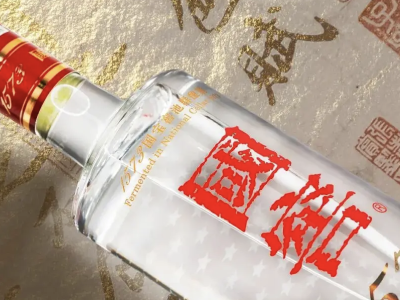 泸州老窖2026年半年报：净利润降幅大于营收，二季度净利下滑近八成｜公司舆情哨