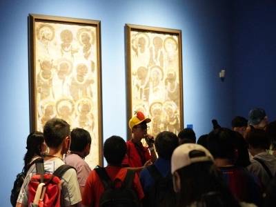 参观壁画图像、临摹敦煌纹样……“星星的孩子”在广州开启敦煌文化研学之旅