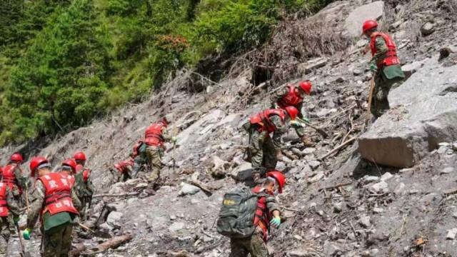 西藏吉隆县遭受泥石流灾害，关注抢险救援最新情况