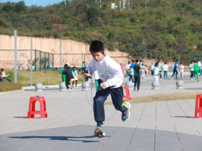广州市越秀区中星小学校长林伟贞：播撒热爱祖国、热爱科学的种子