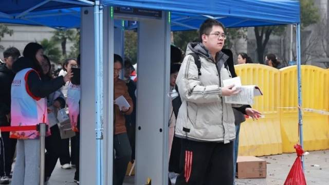 直博“进不去”，专硕“读不起”：名校学硕停招后