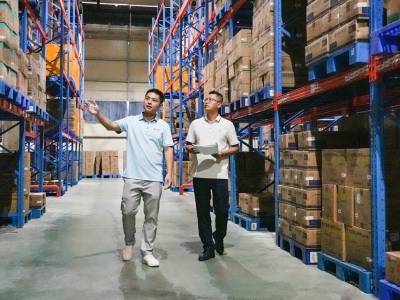 丰顺县工商联副主席、深华药业副总经理徐名钦：深耕医药零售 守护万家健康