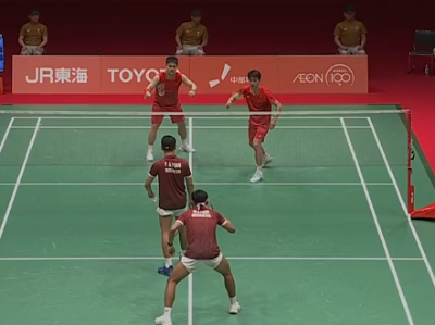 中国队获得亚运会羽毛球男子团体银牌