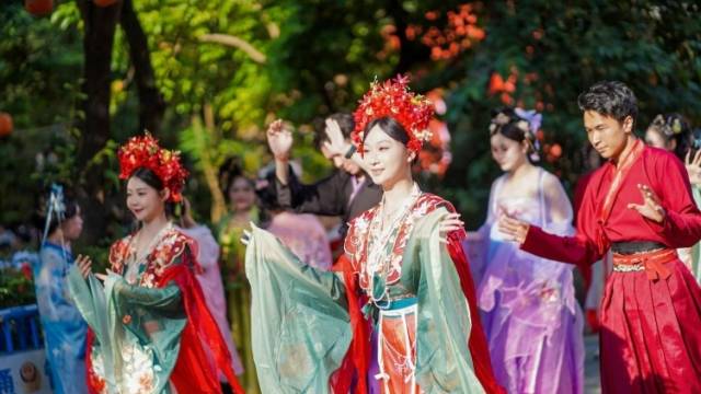 Tradition meets guochao (China-chic) in Shenzhen!