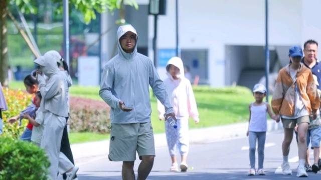 Guangdong heat to continue ahead of National Day holiday as cold air hits China