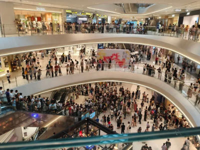 广州白鹅潭万象城通知：取消10月1日至3日灯光秀活动