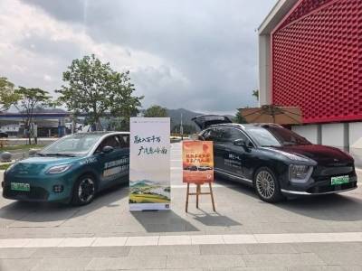 不下高速就能看新车！这个国庆，广汽把4S店“搬”上了服务区