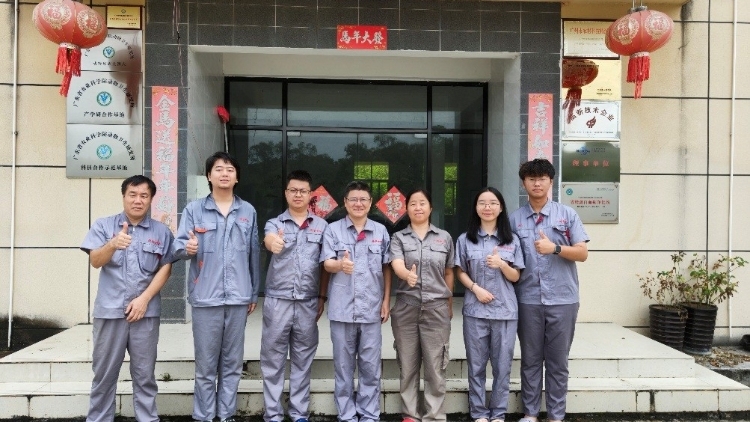 华农携手壹号食品共建永根科技站，护航“粤禽皇5号”种源健康，剑指国家级疫病净化场