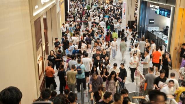 佛山万象天地墙体开裂？商场称已开展维修整改