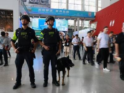 走进第140届广交会现场！汪汪队、无人机反制设备及多警种现场护航