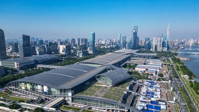 70年越办越火，广交会这块“金字招牌”何以越擦越亮？｜聊点政经事