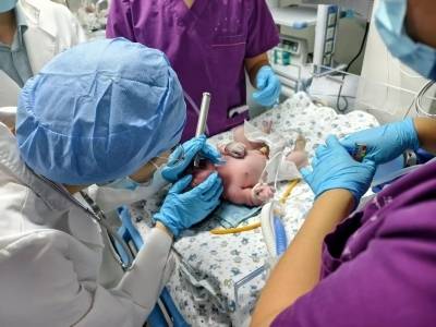 26周+4天、960克！清远妇幼助“掌心宝宝”闯关101天平安出院