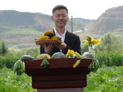 马斯诺：清醒逆行，扎根黄土丨了不起的新农人