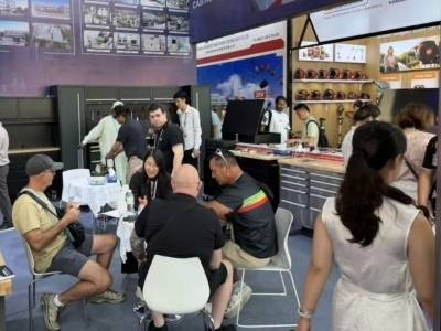 “圈粉”全球客商！洪梅企业携“硬核”产品亮相广交会
