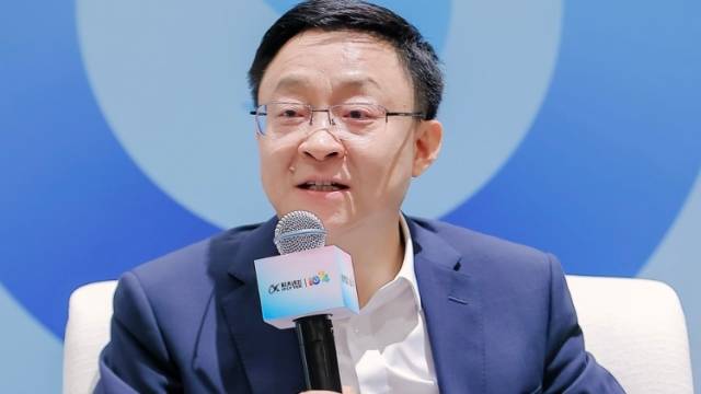 科大讯飞刘庆峰：国产大模型在未来两年有望拉平与国际差距