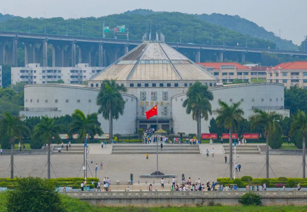 南方+ 郭文君 拍摄